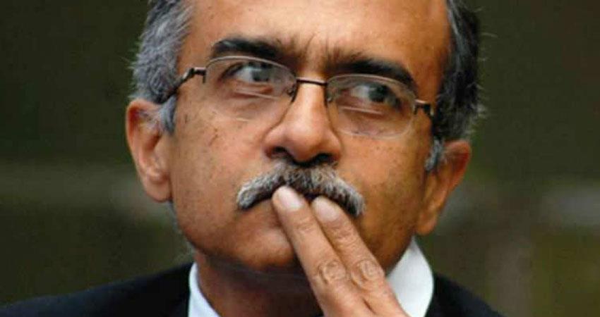 Prashant Bhushan Seeks Registration Of FIR Agains Anil Ambanis Reliance Group For Fraud; Says Anil Ambanis Passport Be Cancelled Prashant Bhushan Seeks Registration Of FIR Agains Anil Ambanis Reliance Group For Fraud; Says Anil Ambanis Passport Be Cancelled